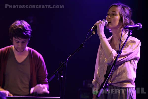 MINA TINDLE - 2009-09-07 - PARIS - La Maroquinerie - 